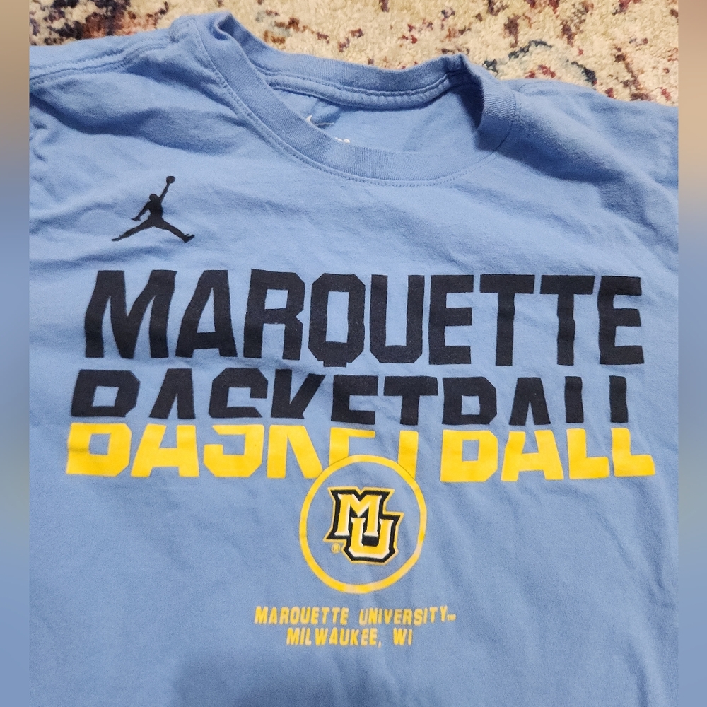 Baby Blue Nike Marquette Basketball T Shirt Yellow Lettering 100% Cotton Sz Sm